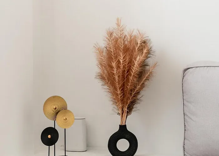 アパート Trouhalos リバディオン