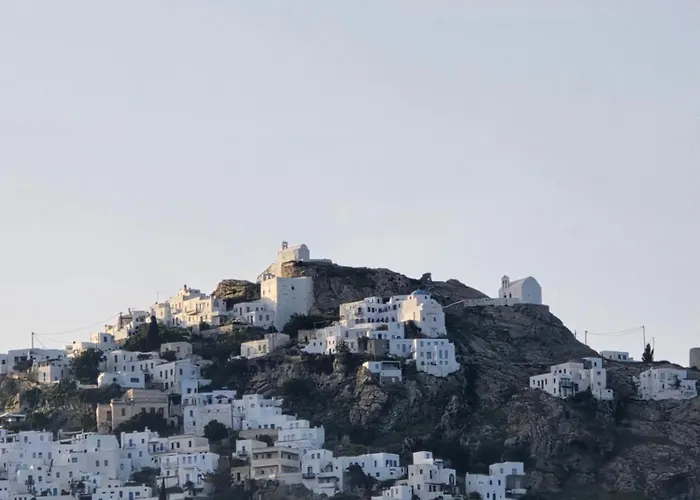 Trouhalos アパート *